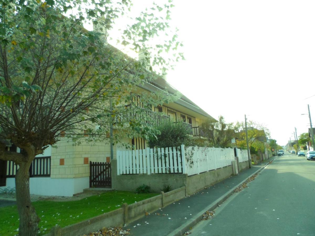 Appartement Cabourg, 2 pièces, 4 personnes - FR-1-487-180 Esterno foto